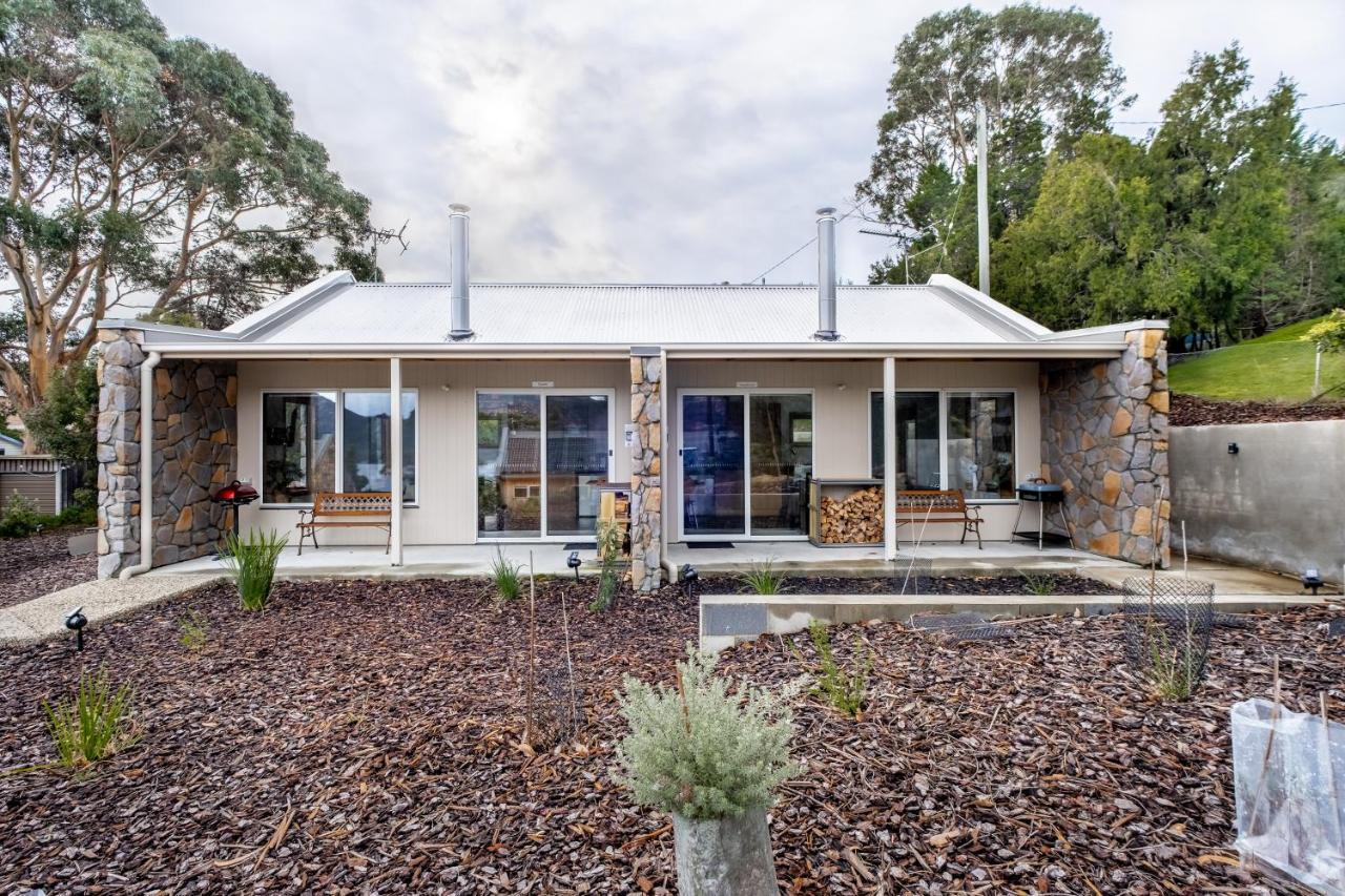 Freycinet Stone Studio 8 - Sandstone Coles Bay Exterior photo